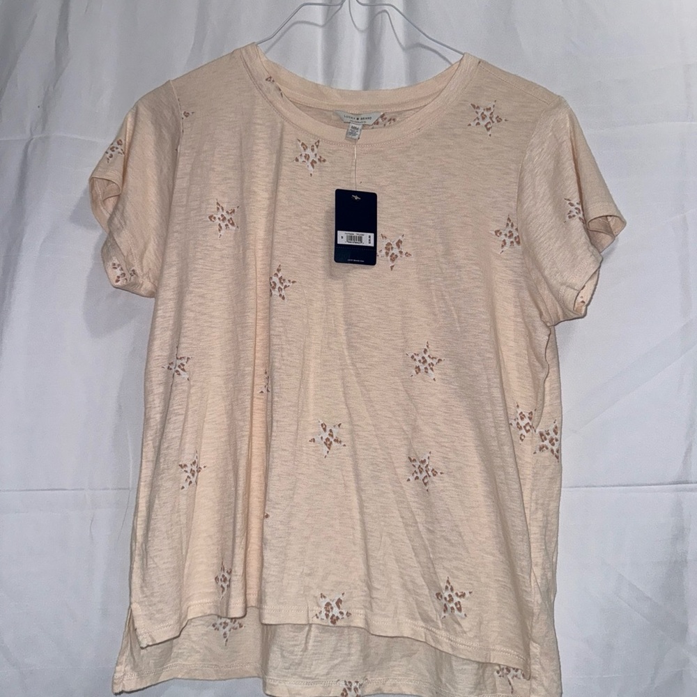 Lucky brand peach shirt with cheetah stars size medium new with tags